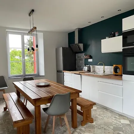 Petite Maison Au Coeur De La * Pouzauges