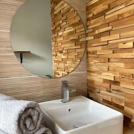 Petite Maison Au Coeur De La Casa de Férias Pouzauges